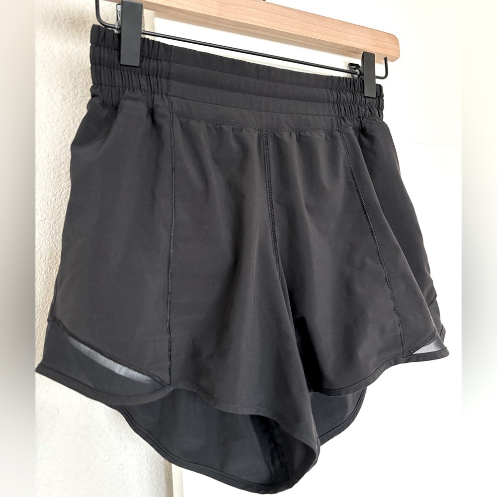 COPY - Lululemon Hotty Hot High-Rise Lined Short 4"